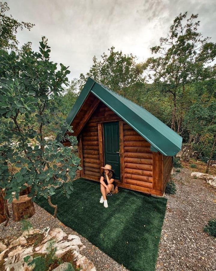 Camp Oaza,Lipa Hotel Cetinje Kültér fotó