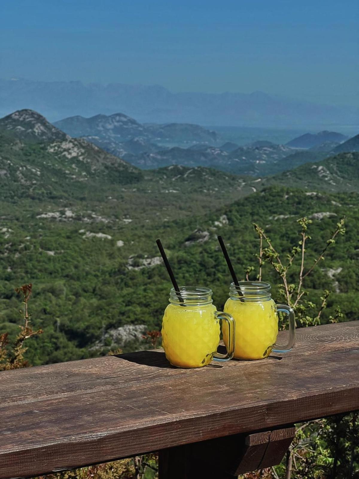 Camp Oaza,Lipa Hotel Cetinje Kültér fotó
