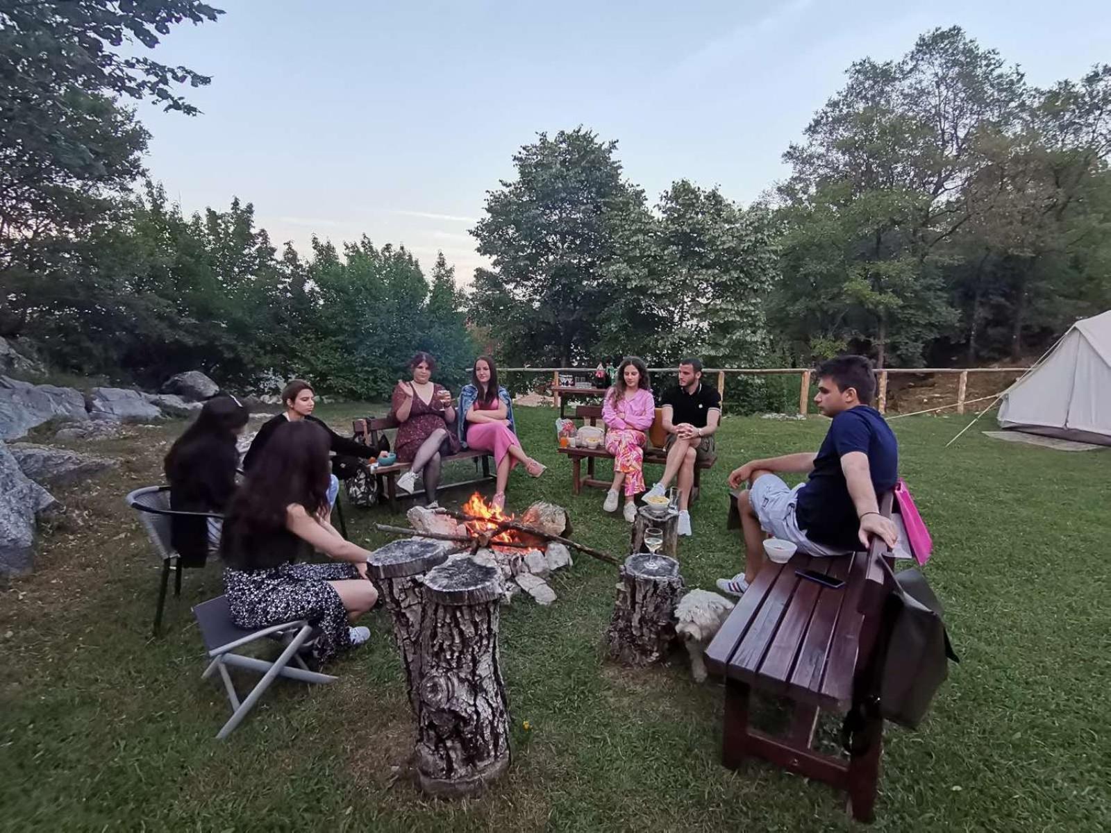 Camp Oaza,Lipa Hotel Cetinje Kültér fotó