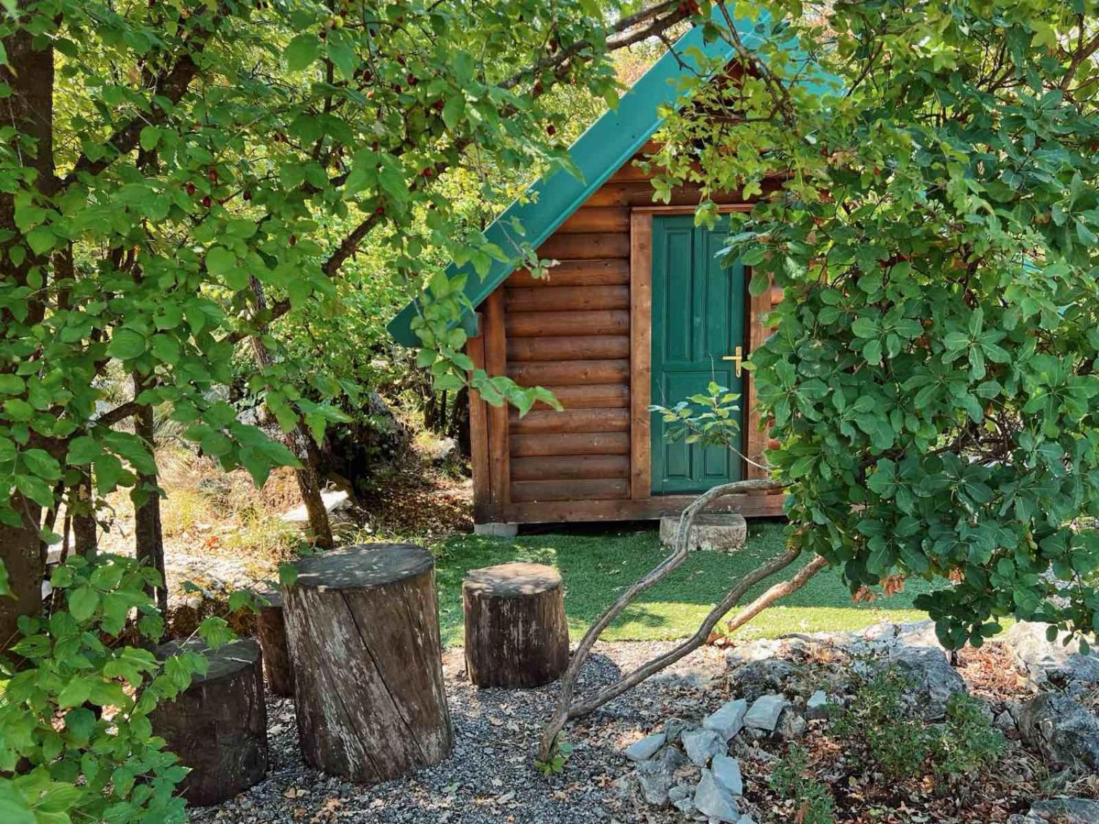 Camp Oaza,Lipa Hotel Cetinje Kültér fotó