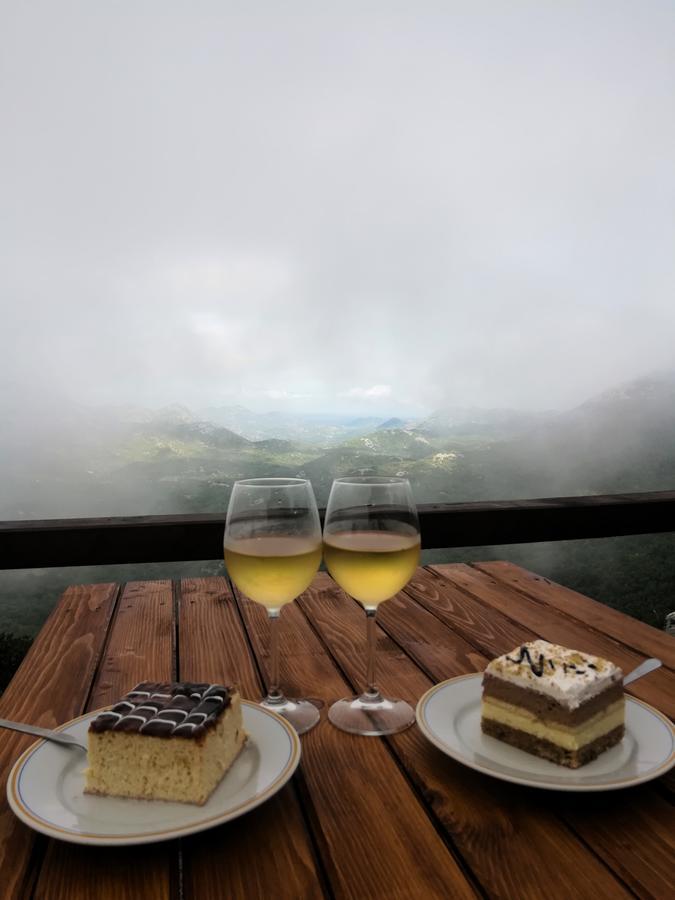 Camp Oaza,Lipa Hotel Cetinje Kültér fotó